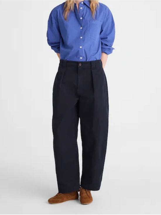 Madewell Pants - NWT Madewell Navy Barrel Leg Chino Pants 23S